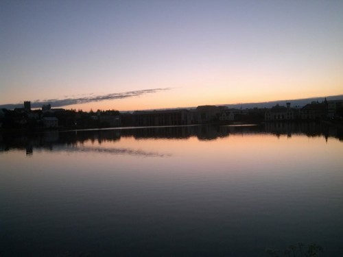 Tjörnin at midnight. Photo by the author.