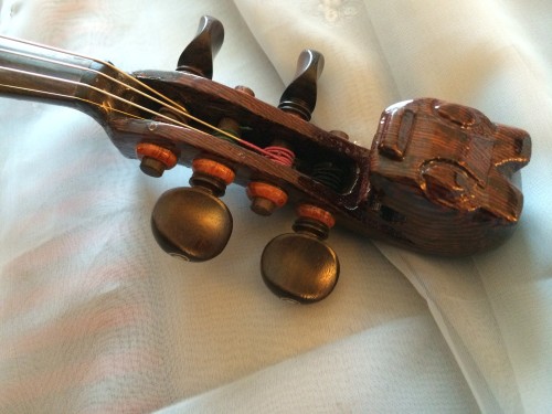 World Peace Violin [Photo Credit: H.Greene]