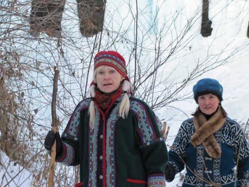  Lynette Reini-Grandell (left) and Kari Tauring (right)