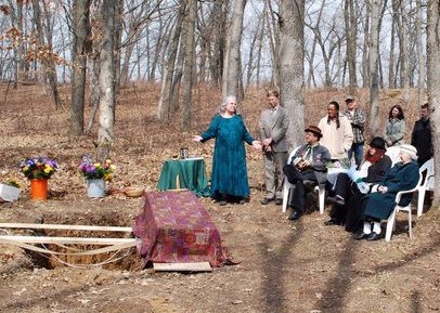 Rev. Selena Fox presides over a green burial at Circle Sanctuary