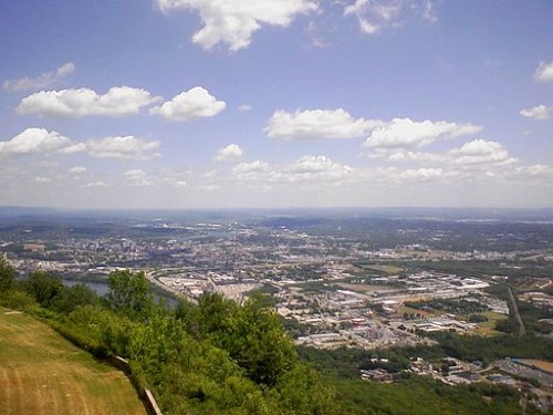 Chattanooga [photo credit: Keegan via Wikimedia Commons]