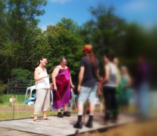 Special Guest Kari Tauring teaches a Beginning Staving class on the hay trailer stage.