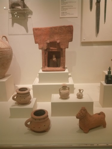 Shrine to Astarte. Palestinian, reportedly from Jordan (Mt. Nero), Iron Age IIB-IIC, ca. 800 BCE. Terracotta. On display at the University of Missouri Museum of Art and Archeology. Photo by the author.