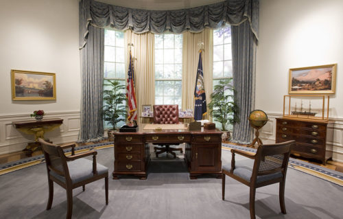 Replica Oval Office [Wikimedia]