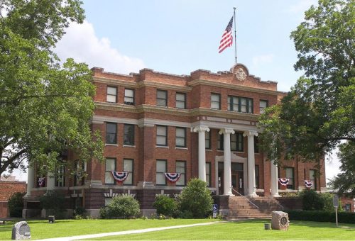 wiki common URL https://commons.wikimedia.org/wiki/File:Freestone_courthouse_2010.jpg